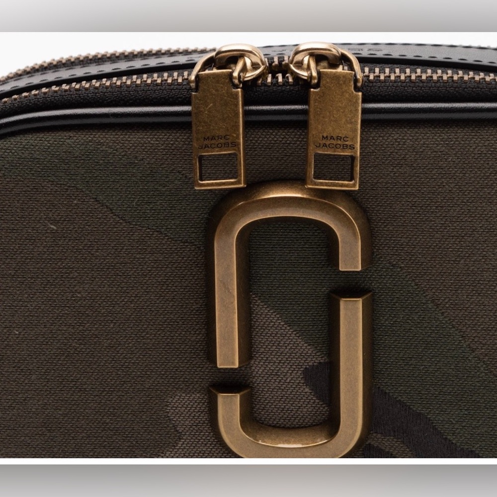 MARC JACOBS The Camo Jacquard Snapshot w/ replacement crossbody strap EUC - Picture 7 of 14